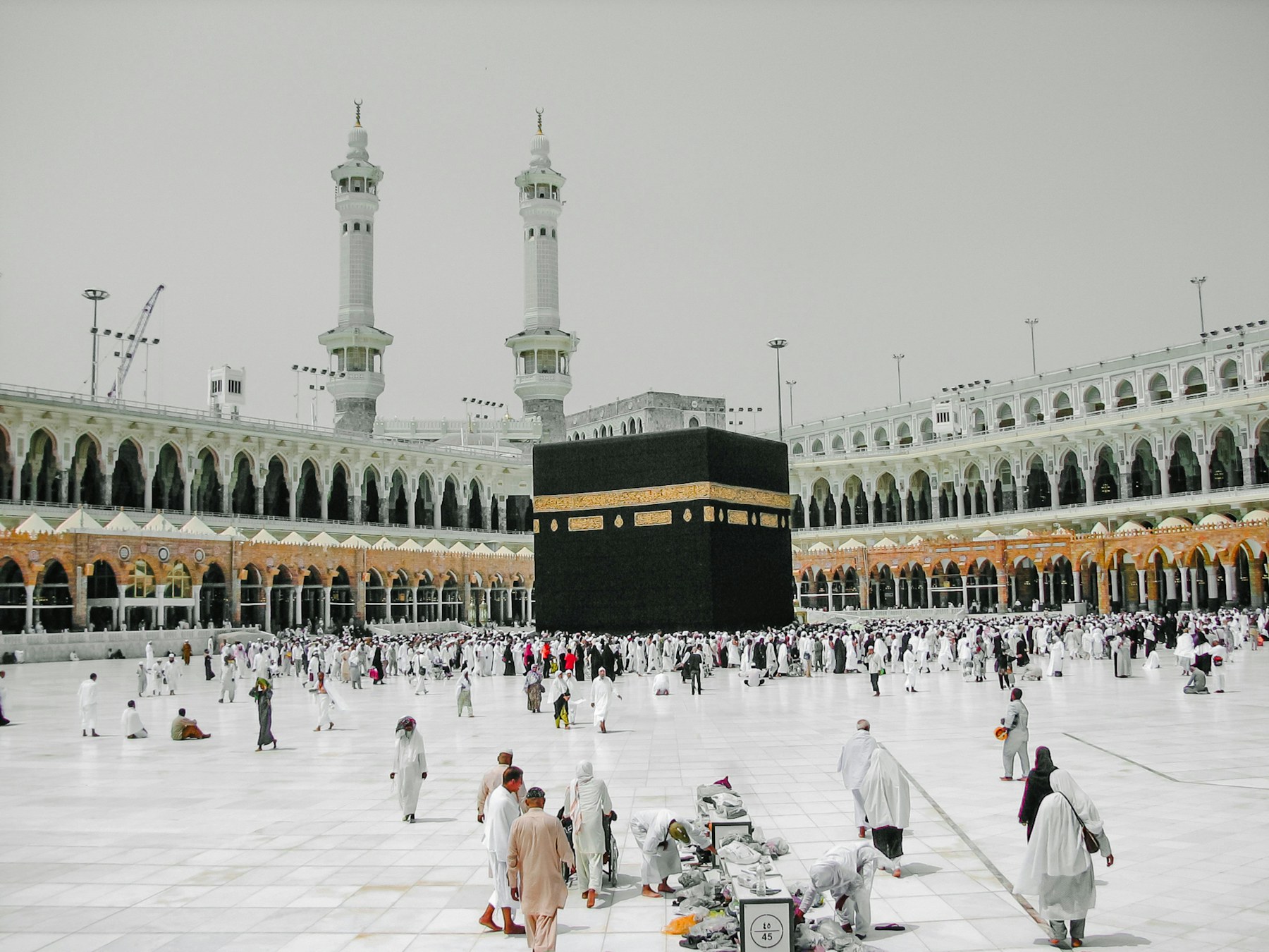 The Kaaba and minarets of Masjid al-Haram in Makkah